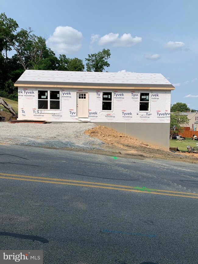 319 N 5th St, Columbia, PA 17512 - photo 2