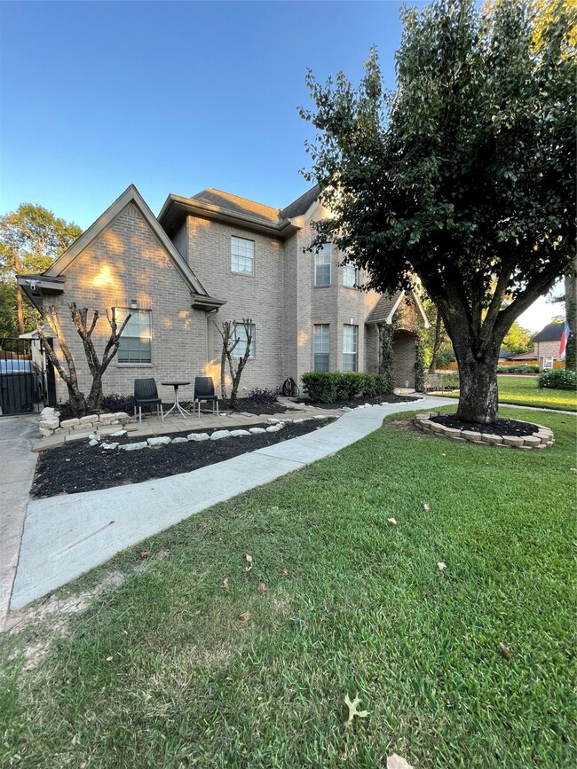 15618 Gettysburg Dr, Tomball, TX 77377 - photo 2