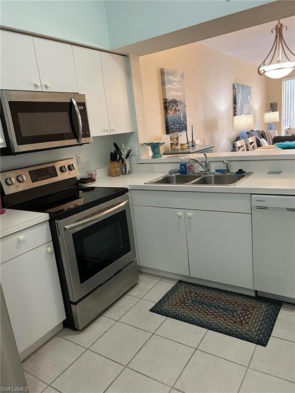 3245 Cypress Glen Way unit 504, Naples, FL 34109 - photo 5