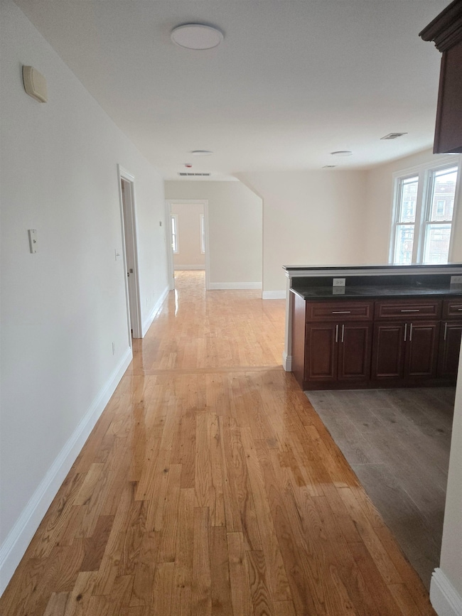 817 Avenue C unit 3, Bayonne, NJ 07002 - photo 4