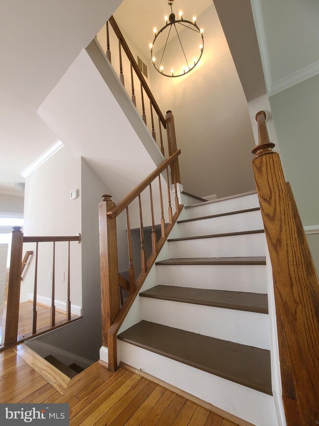 20327 Cedarhurst Way, Germantown, MD 20876 - photo 2