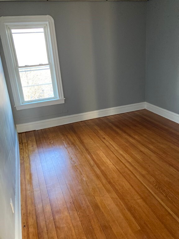 672 2nd St unit 3R, Fall River, MA 02721 - photo 5