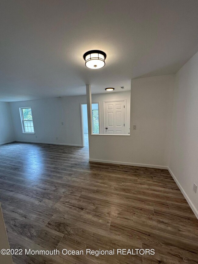 Dining Room & Living Space