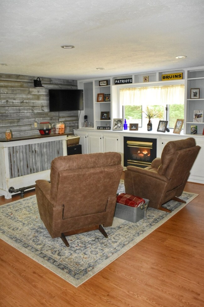 30 Hemlock St, Rochester, NH 03867 - photo 6