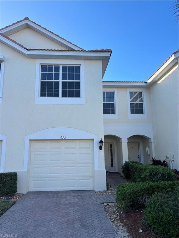 972 Hampton Cir unit 77, Naples, FL 34105 - photo 2