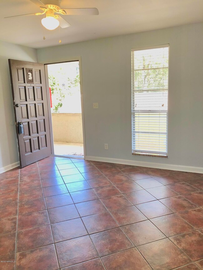 1606 El Prado Rd unit 3, Jacksonville, FL 32216 - photo 5