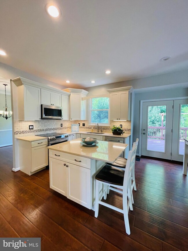 3216 Tulip Tree Place, Dumfries, VA 22026 - photo 5