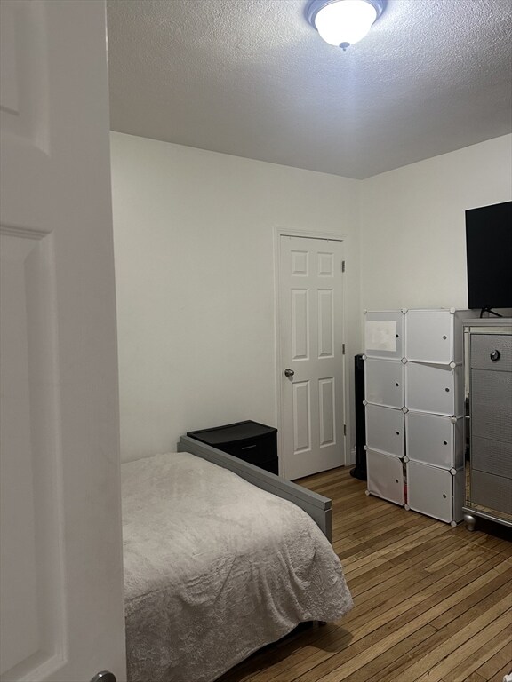 136 Walnut Ave unit 3, Revere, MA 02151 - photo 3