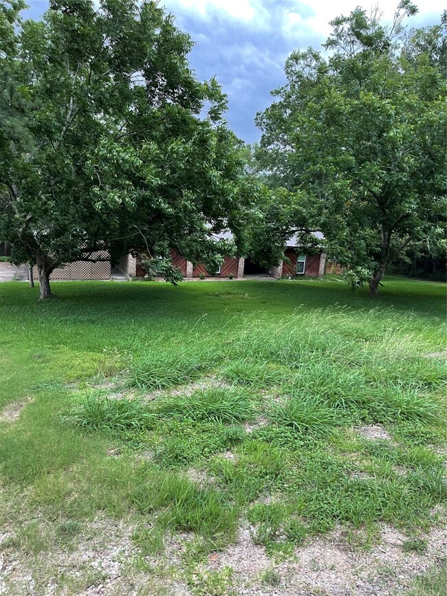 39 County Road 427 S, Dayton, TX 77535 - photo 2