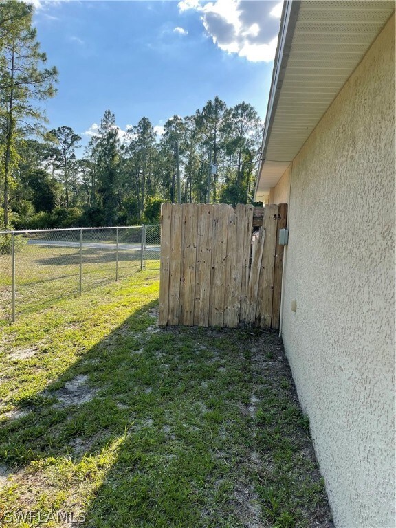 2014 Robert Ave, Alva, FL 33920 - photo 5