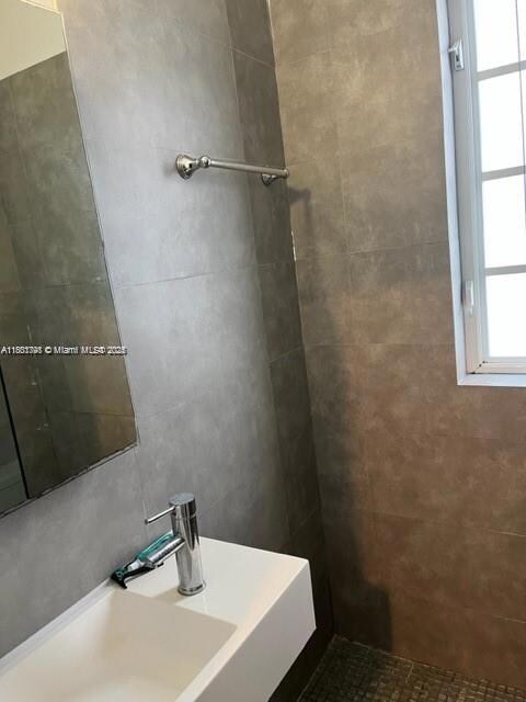 741 15th St unit 8, Miami Beach, FL 33139 - photo 6