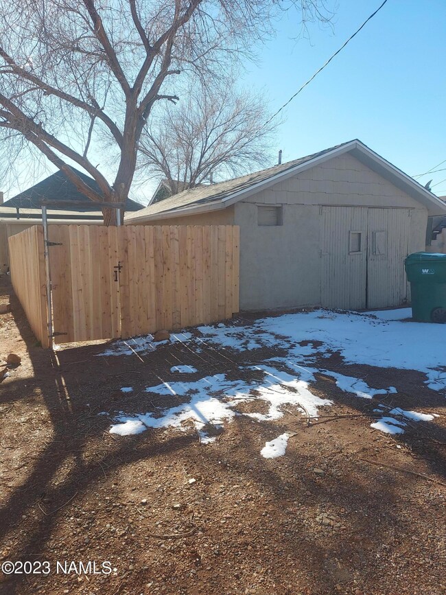 214 W Third St, Winslow, AZ 86047 - photo 6