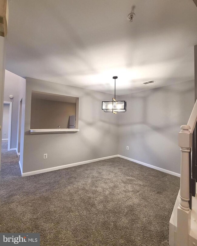 1037 Gardenview Loop unit 403, Woodbridge, VA 22191 - photo 3