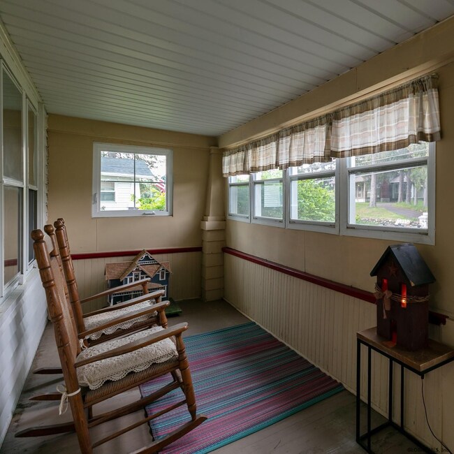 31 Worden Rd, Schenectady, NY 12302 - photo 5