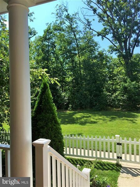 25281 Doolittle Ln, Chantilly, VA 20152 - photo 3