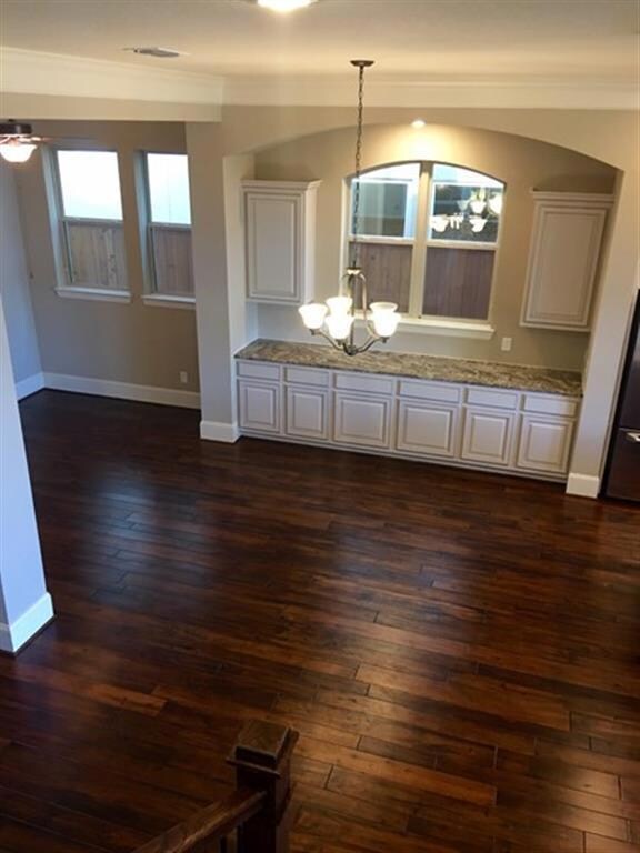 8611 Costmary Ln, Houston, TX 77055 - photo 3