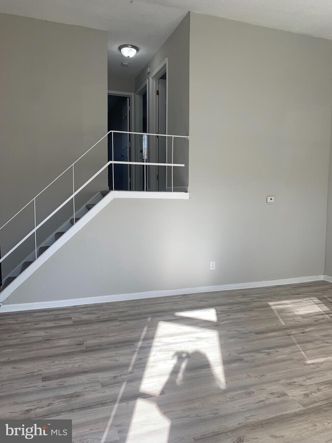 2431 Wainwright St, Camden, NJ 08104 - photo 4