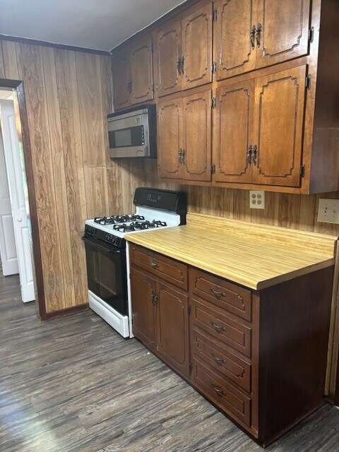 501 Center St, Whitesboro, TX 76273 - photo 6