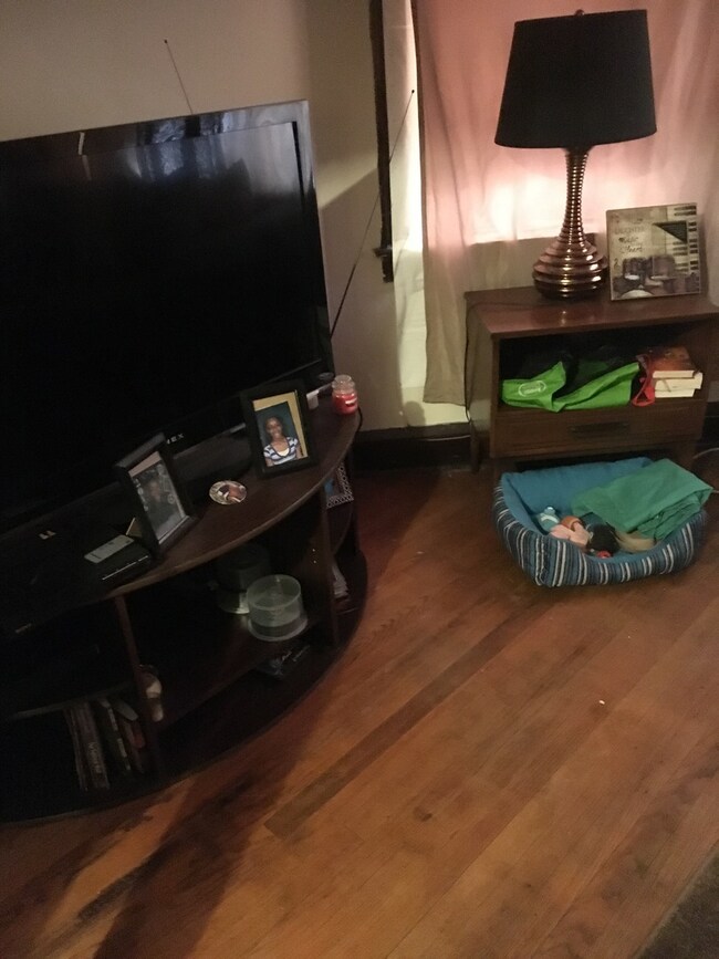2 bedroom apartments