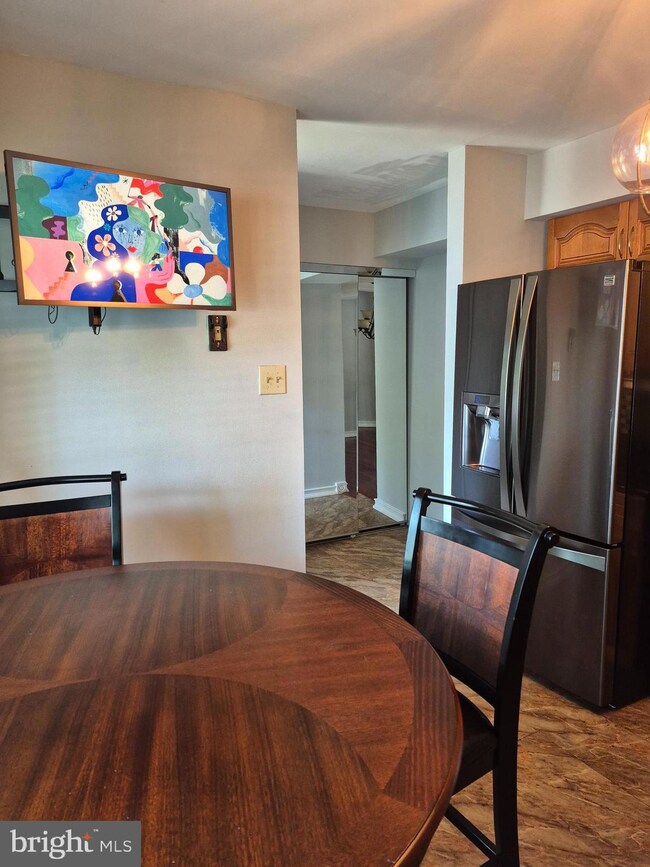 8273 Londonderry Ct, Laurel, MD 20707 - photo 4