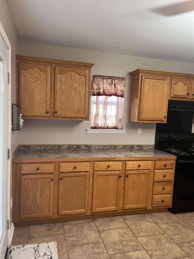 703 E Canal St, Picayune, MS 39466 - photo 6