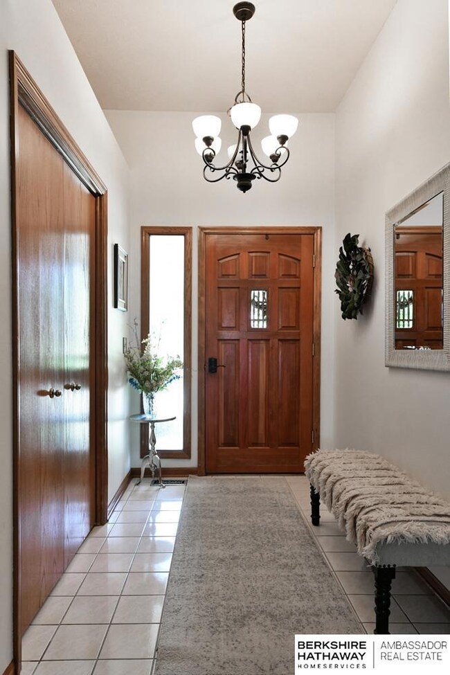 16833 L Cir, Omaha, NE 68135 - photo 4