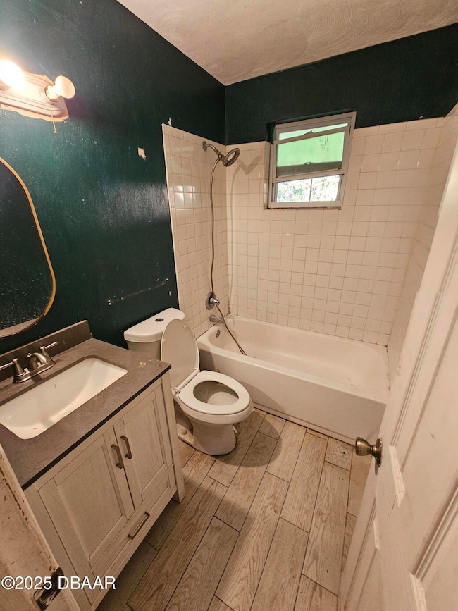 538 Brook Cir, South Daytona, FL 32119 - photo 2