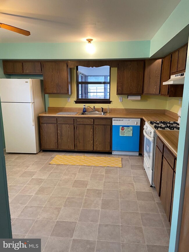 26 Greenfield Dr unit A, Berlin, NJ 08009 - photo 4