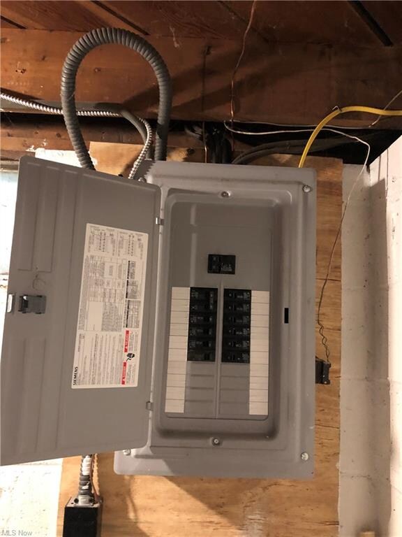 5181 Warrensville Center Rd, Maple Heights, OH 44137 - photo 5