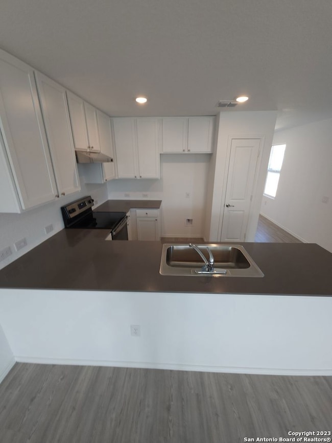 13102 Watrous Dr, San Antonio, TX 78221 - photo 3