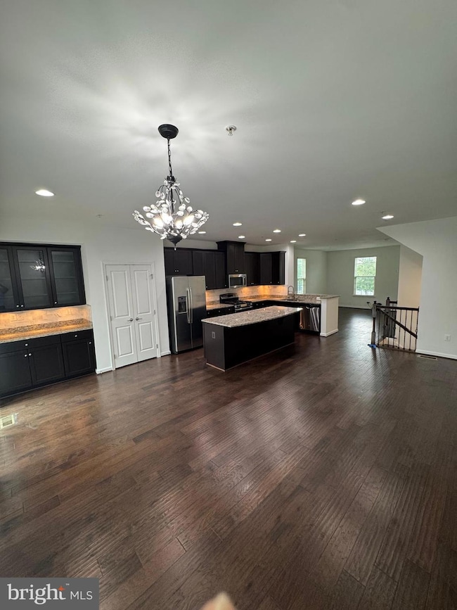 19501 Vaughn Landing Dr, Germantown, MD 20874 - photo 4