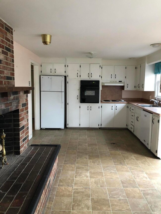 10 Candlewyck-kitchen