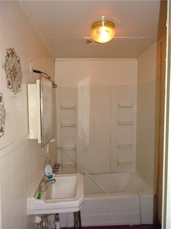 2230 E Lynn St, Anderson, IN 46016 - photo 7