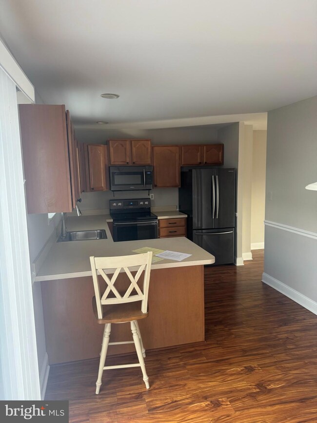 1031 Rafter Rd, Norristown, PA 19403 - photo 6