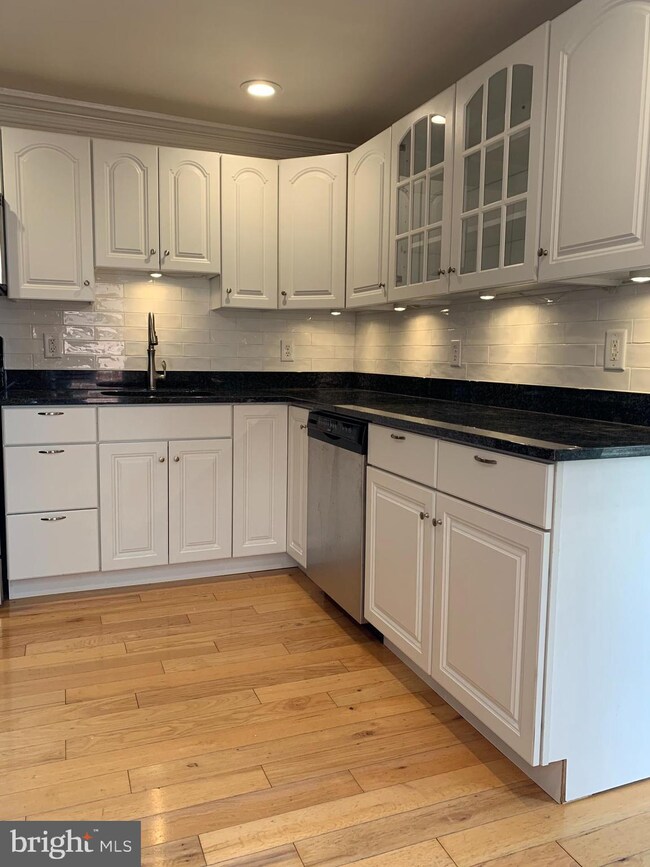 2502 W 18th St, Wilmington, DE 19806 - photo 5