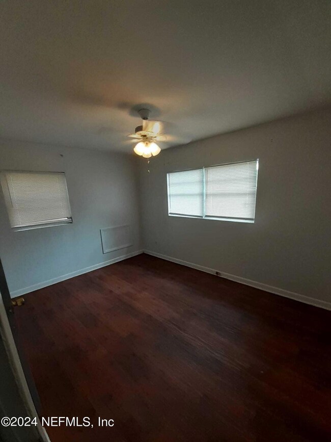 1135 Lake Shore Blvd unit 1137, Jacksonville, FL 32205 - photo 6