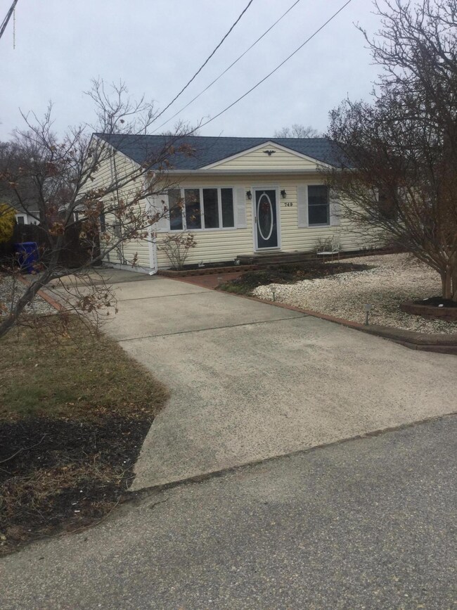 749 Tunney Point Dr, Toms River, NJ 08753 - photo 2