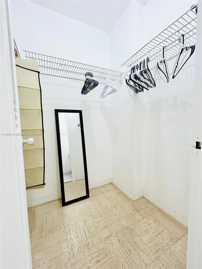 The Decoplage unit 525, Miami Beach, FL 33139 - photo 6