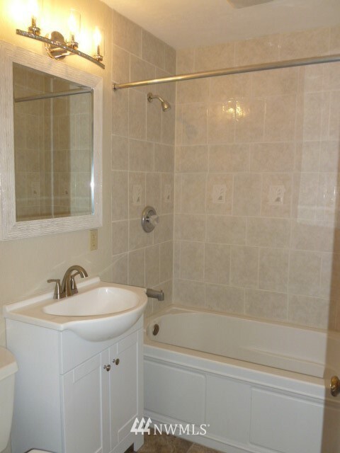 unlisted-address, Longview, WA 98632 - photo 5