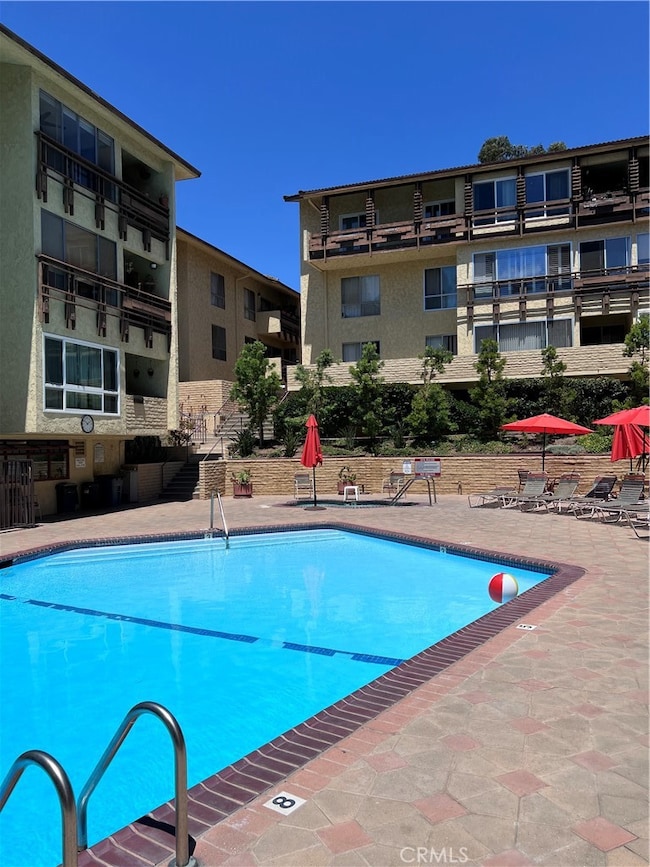 5600 Kensington Way unit 209, Culver City, CA 90230 - photo 3