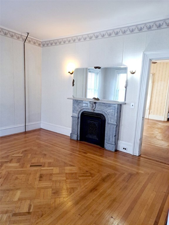 147 Mulberry St, Pawtucket, RI 02860 - photo 6