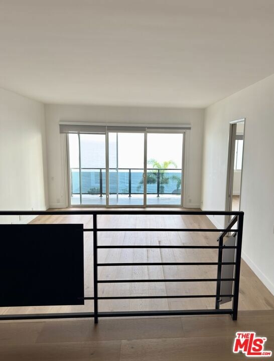 18071 Coastline Dr unit 16, Malibu, CA 90265 - photo 2