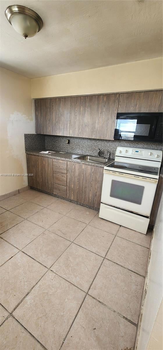 664 W 29th St unit 2, Hialeah, FL 33012 - photo 2