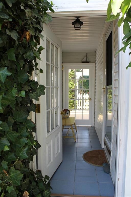 15 Fairfield Rd, Cranston, RI 02910 - photo 4