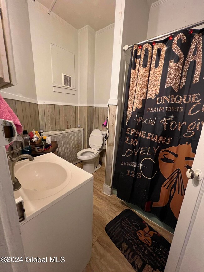 453 1st St, Troy, NY 12180 - photo 2