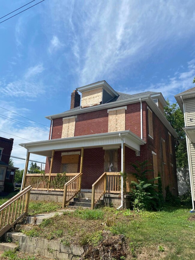 951 Wilson sideview