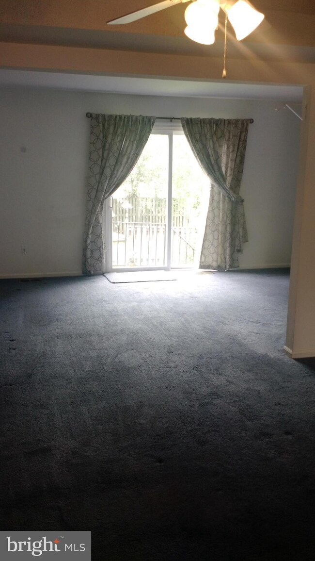 14807 Belle Ami Dr, Laurel, MD 20707 - photo 4