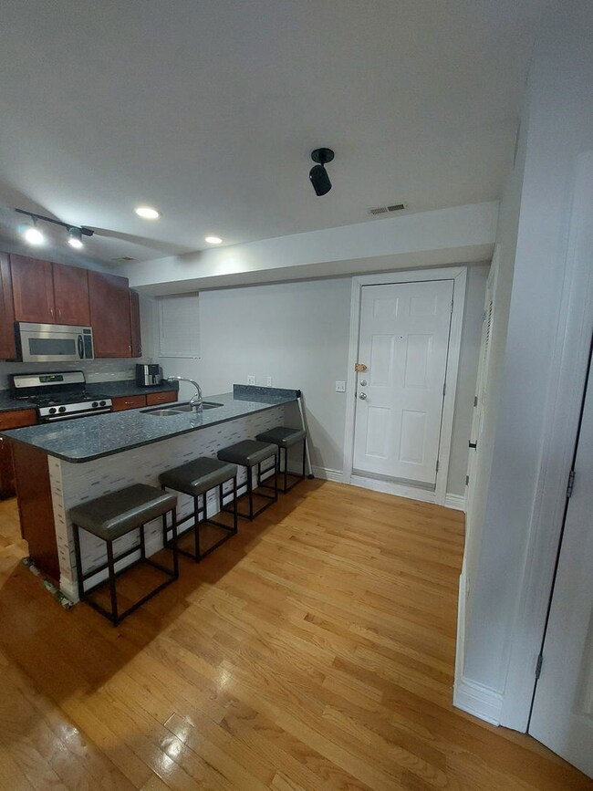 6100 N Mozart St unit 3, Chicago, IL 60659 - photo 5
