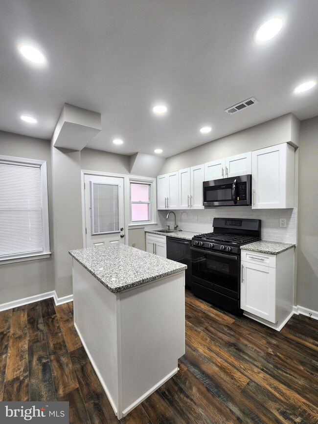 349 Grovethorn Rd, Middle River, MD 21220 - photo 3