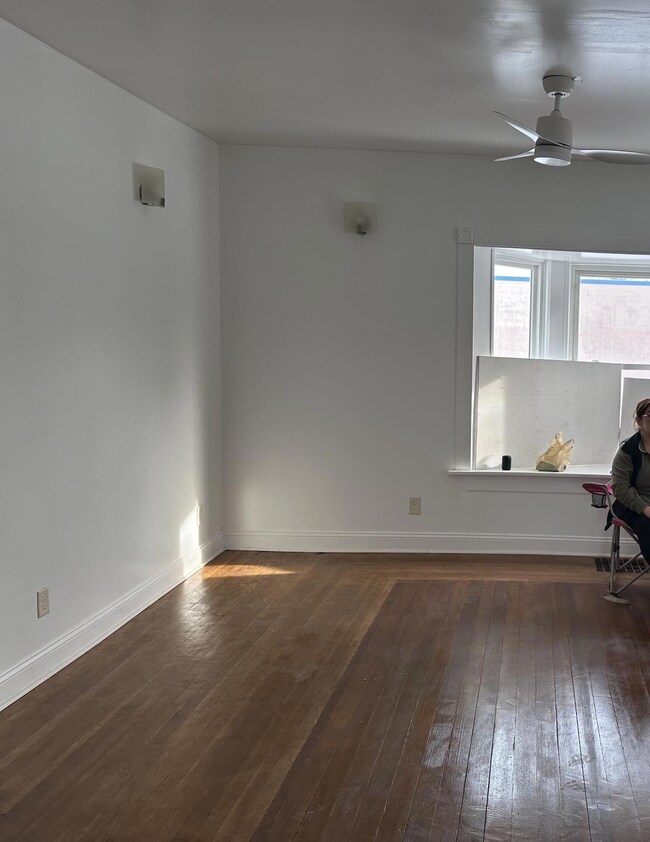 unit 1 living rm